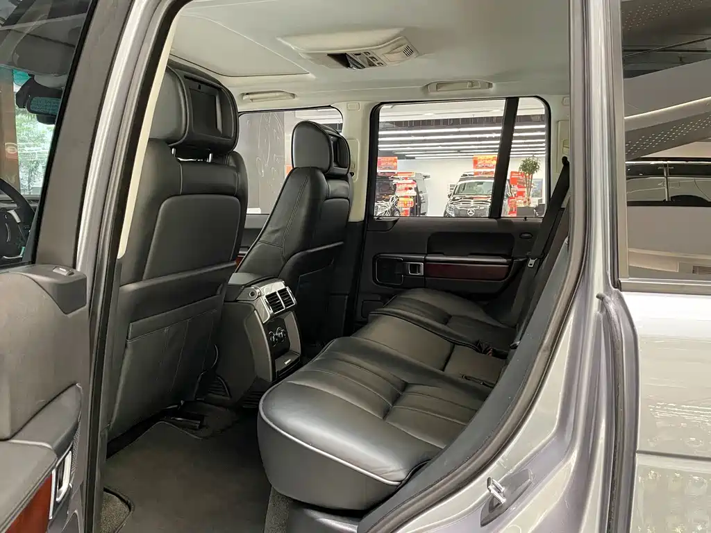 Land Rover Range Rover — миниатюра 15