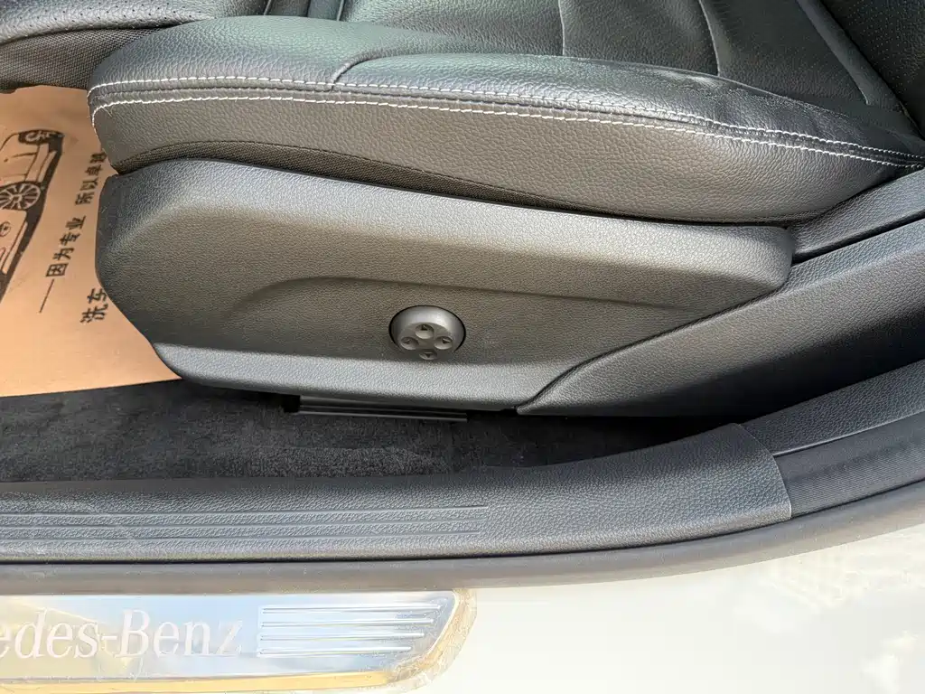 Mercedes-Benz C-Class — миниатюра 20