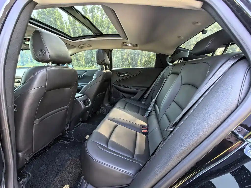 Chevrolet Malibu XL — миниатюра 12