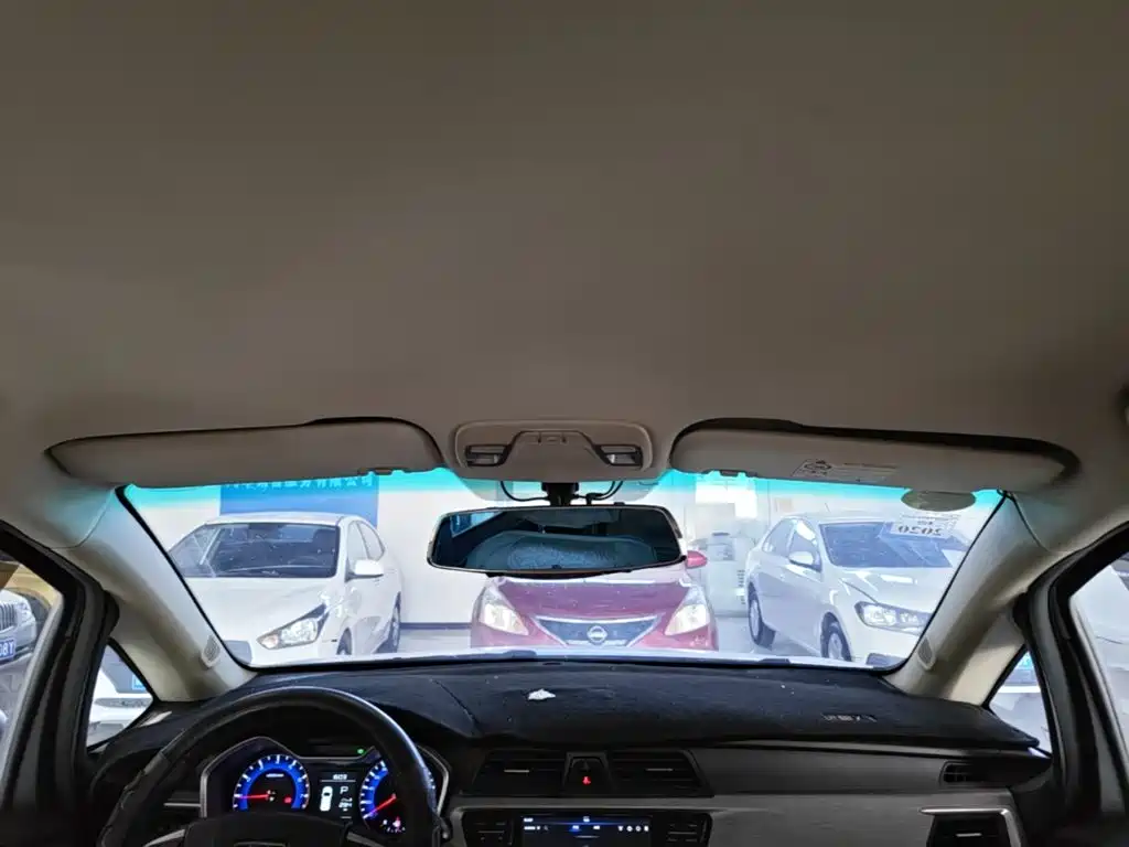 Geely Vision X3 — миниатюра 18