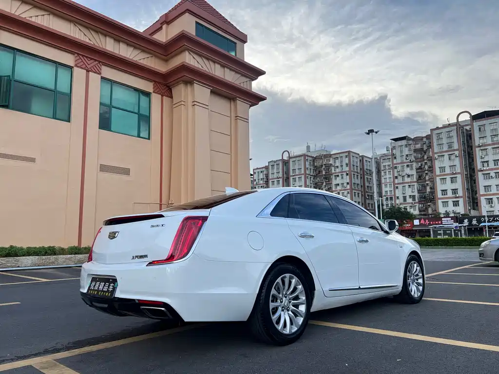 Cadillac XTS — миниатюра 4