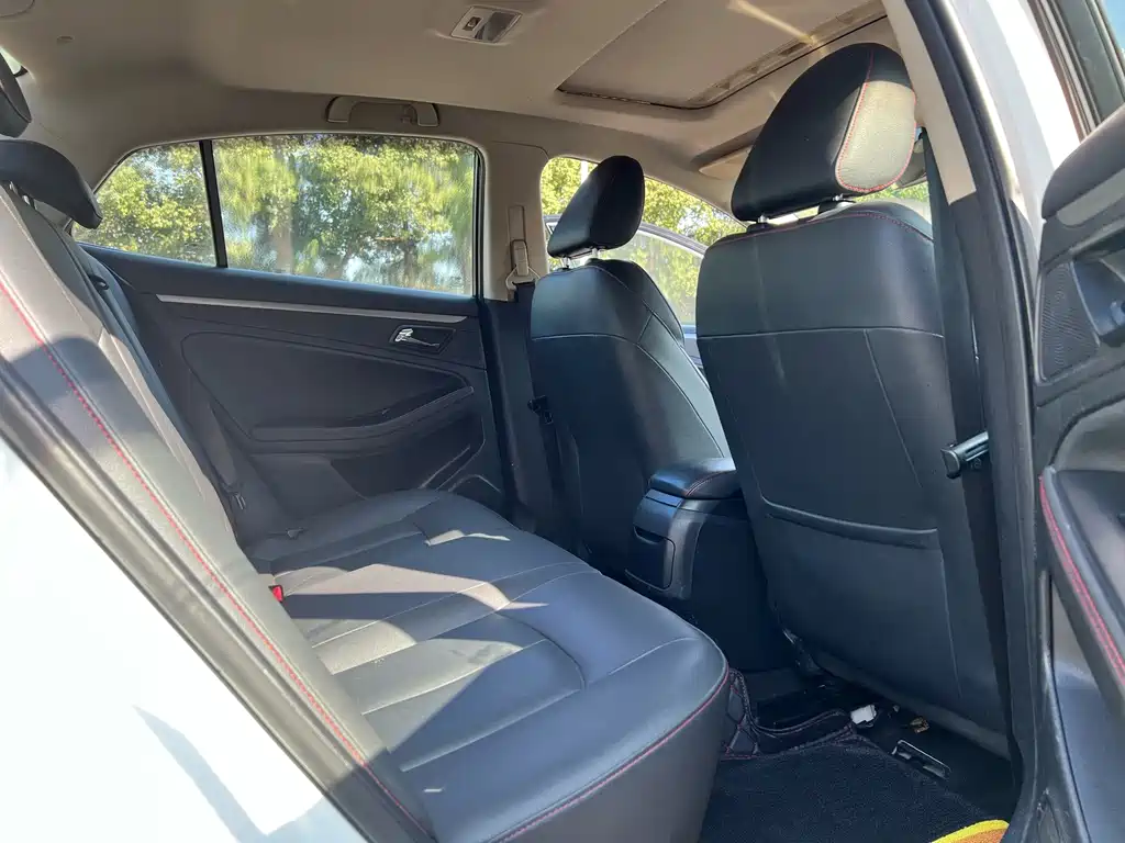 Bestune B70 2.0L Auto Luxury Type, фото 8