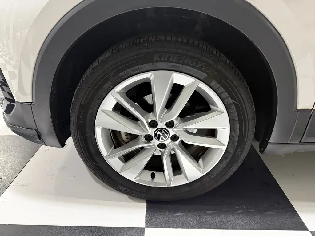 Volkswagen T-Cross — миниатюра 18