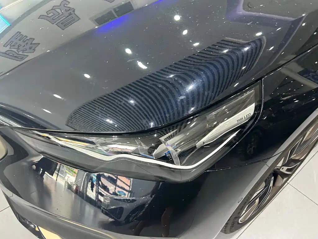 BMW 5 Series — миниатюра 3