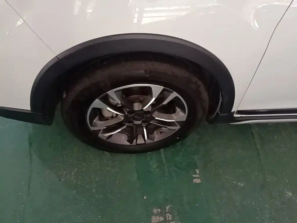 Geely Vision X3 — миниатюра 23