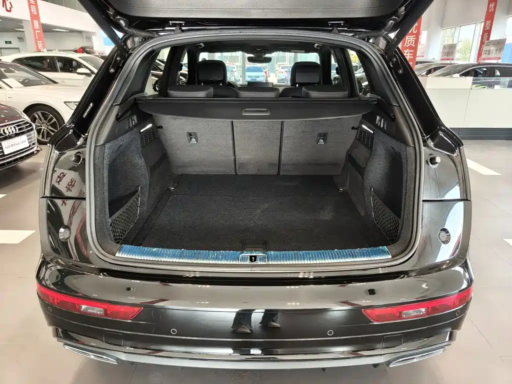 Audi Q5L — миниатюра 15