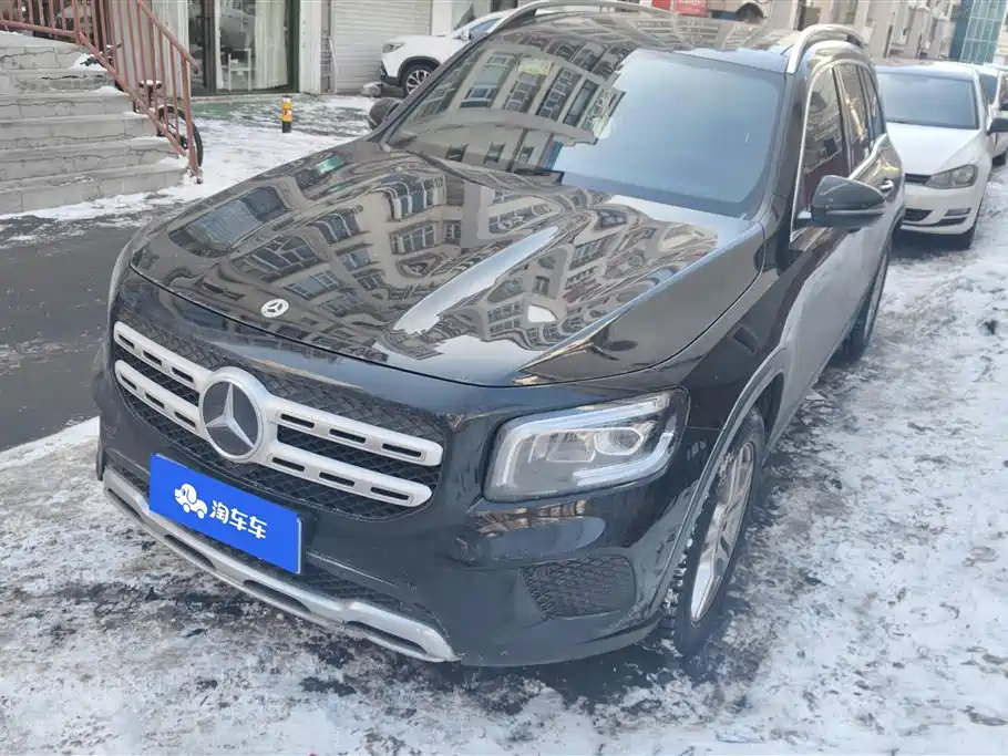 MERCEDES-BENZ GLB