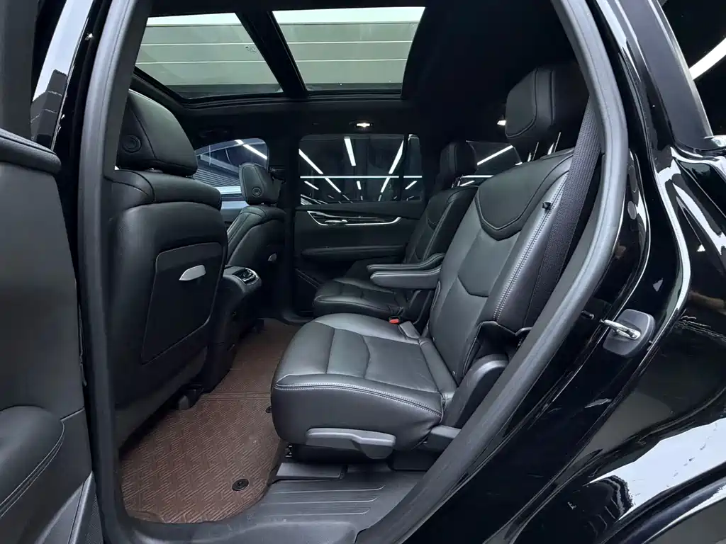 Cadillac XT6 — миниатюра 6