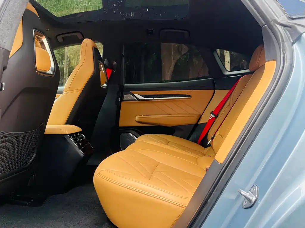 ZEEKR EXTREME KRYPTON 001