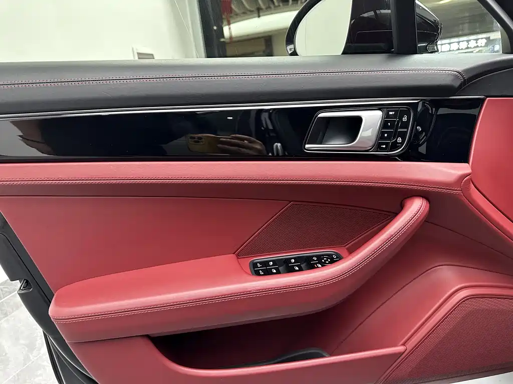 Porsche Panamera — миниатюра 16