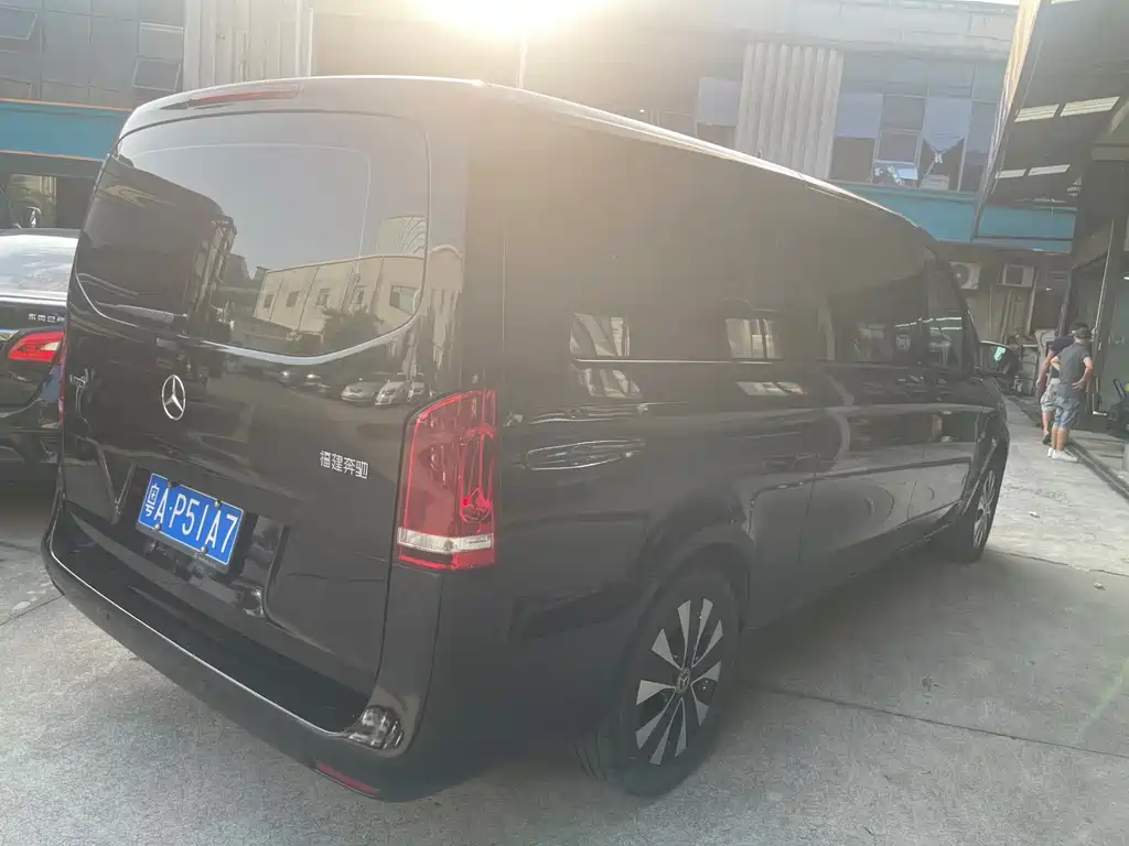 Mercedes-Benz Vito — миниатюра 4