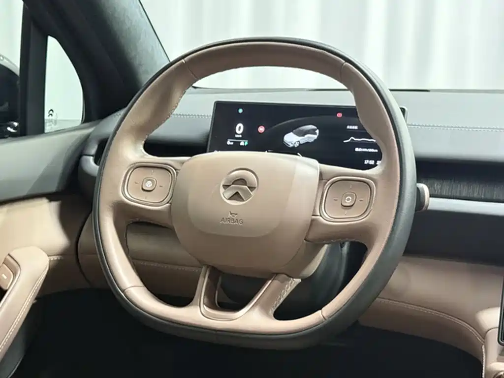 NIO ES6 — миниатюра 12