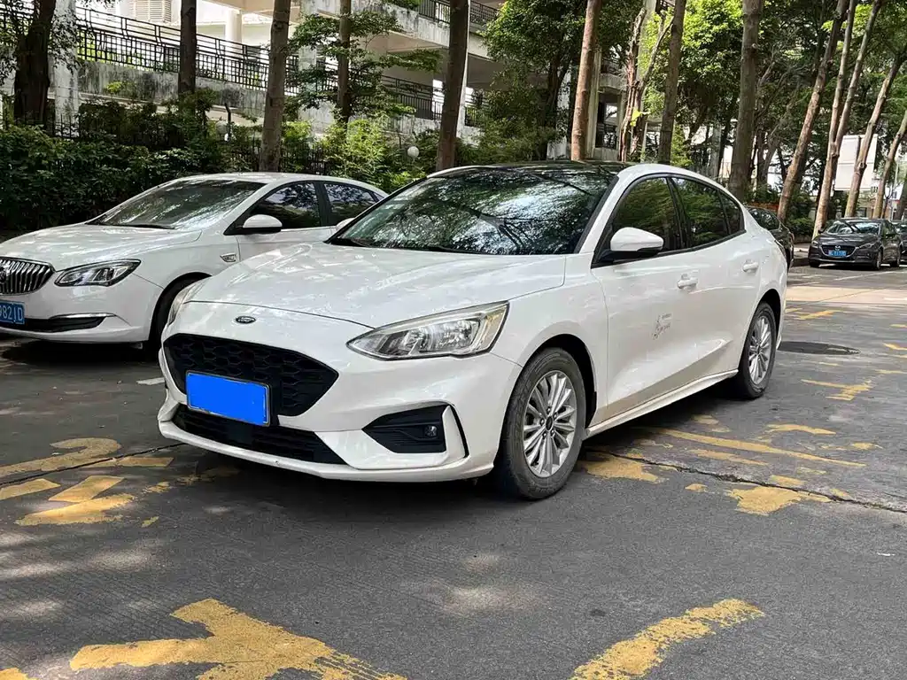 Купить Ford Focus