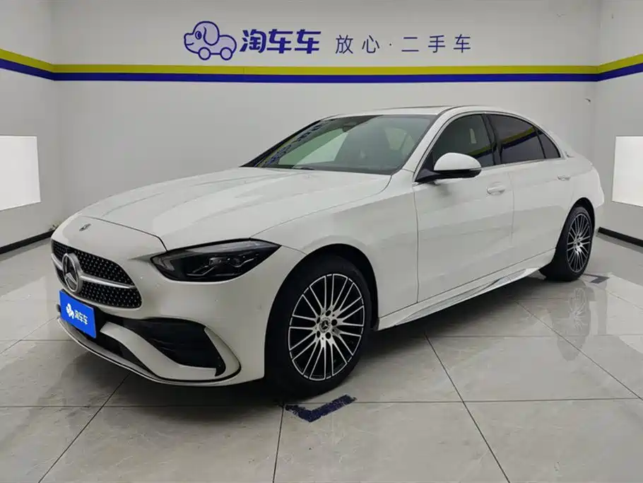 Mercedes-Benz C-Class 2024