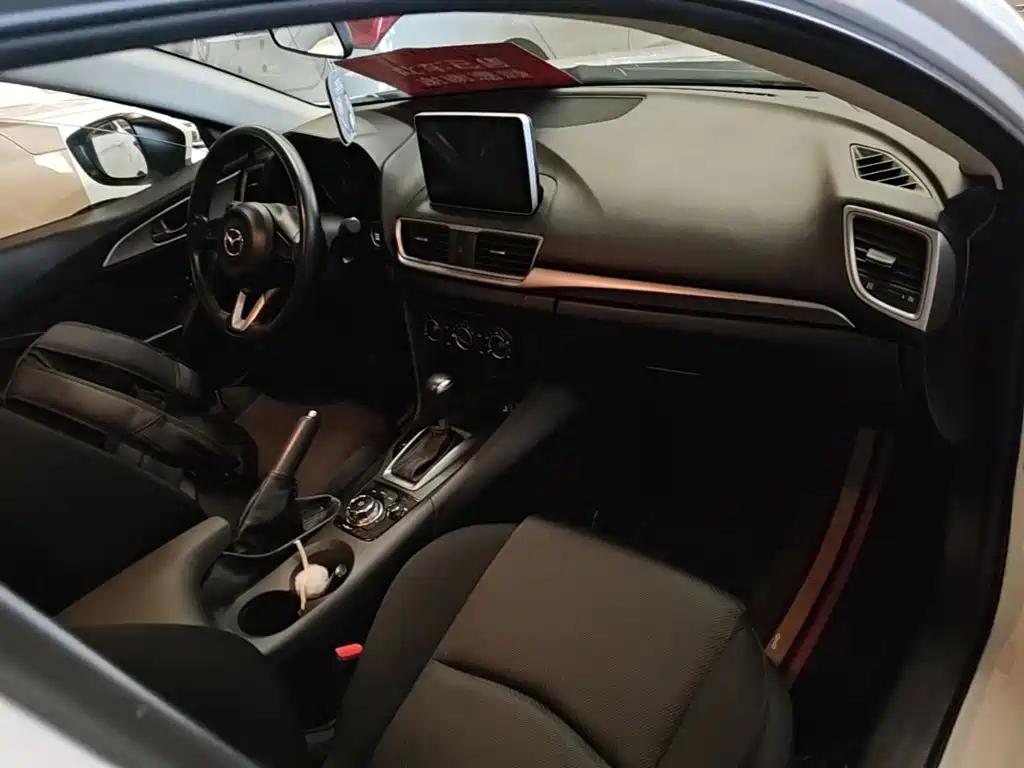 Mazda 3 Axela — миниатюра 10