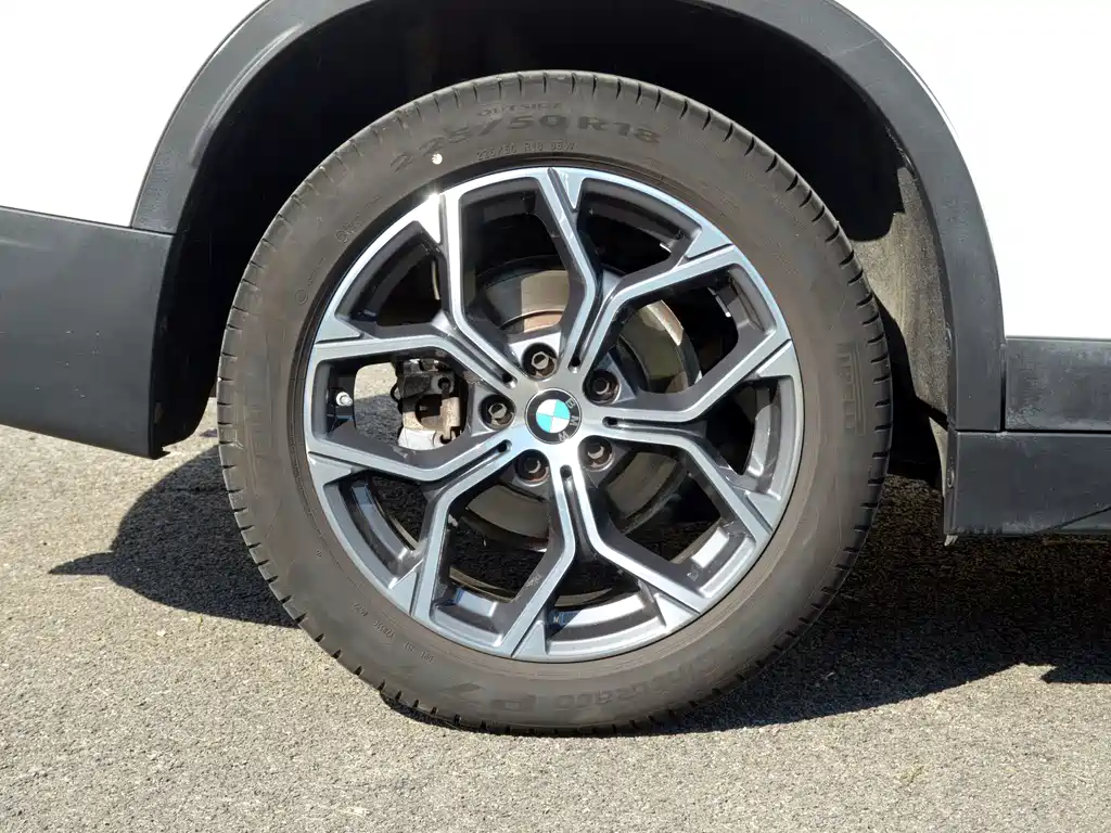 BMW X1 — миниатюра 9