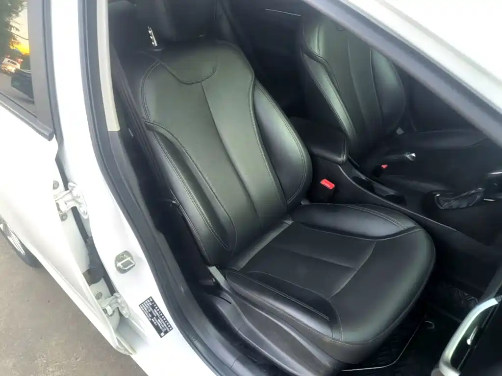 Buick Excelle — миниатюра 25
