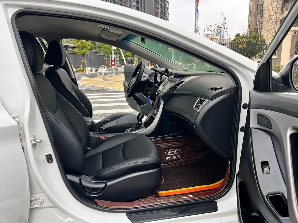 Hyundai Elantra Langdong 1.6L Auto Fashion Type, фото 13
