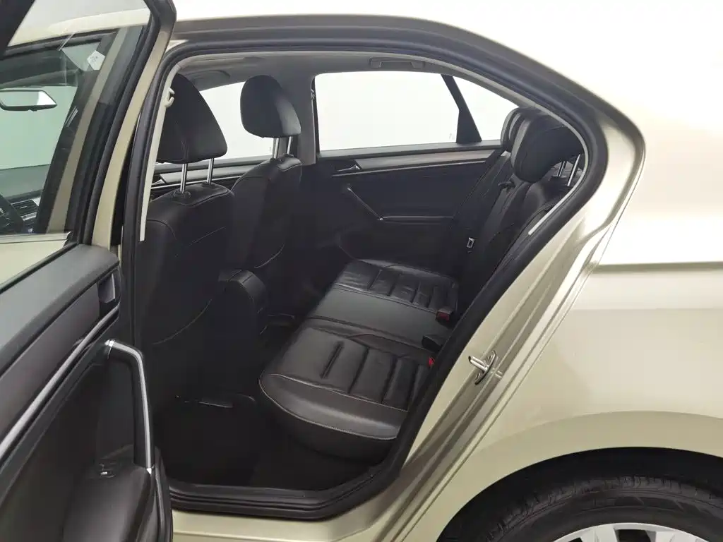 Volkswagen Bora — миниатюра 15