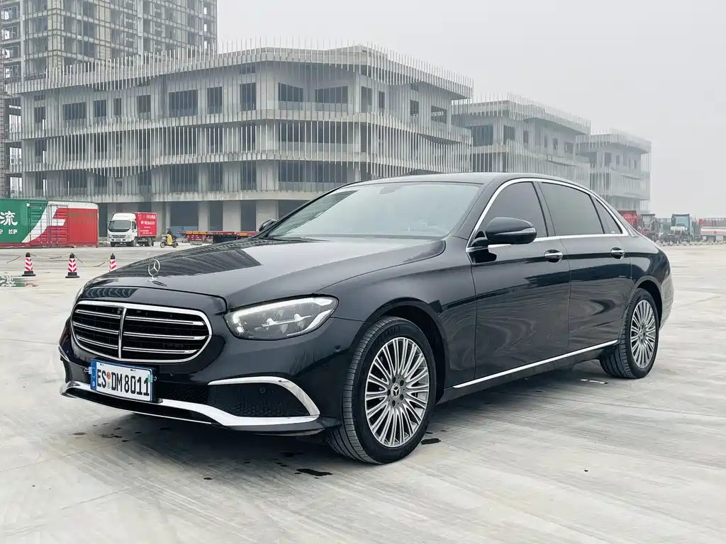 Mercedes-Benz E-Class 2023