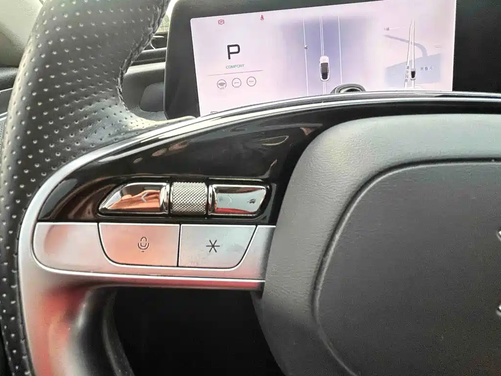 XPeng P7 — миниатюра 16