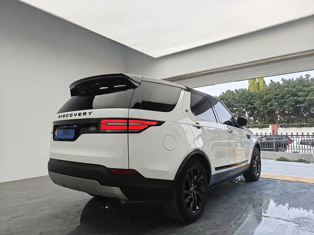 Land Rover Discovery — миниатюра 6