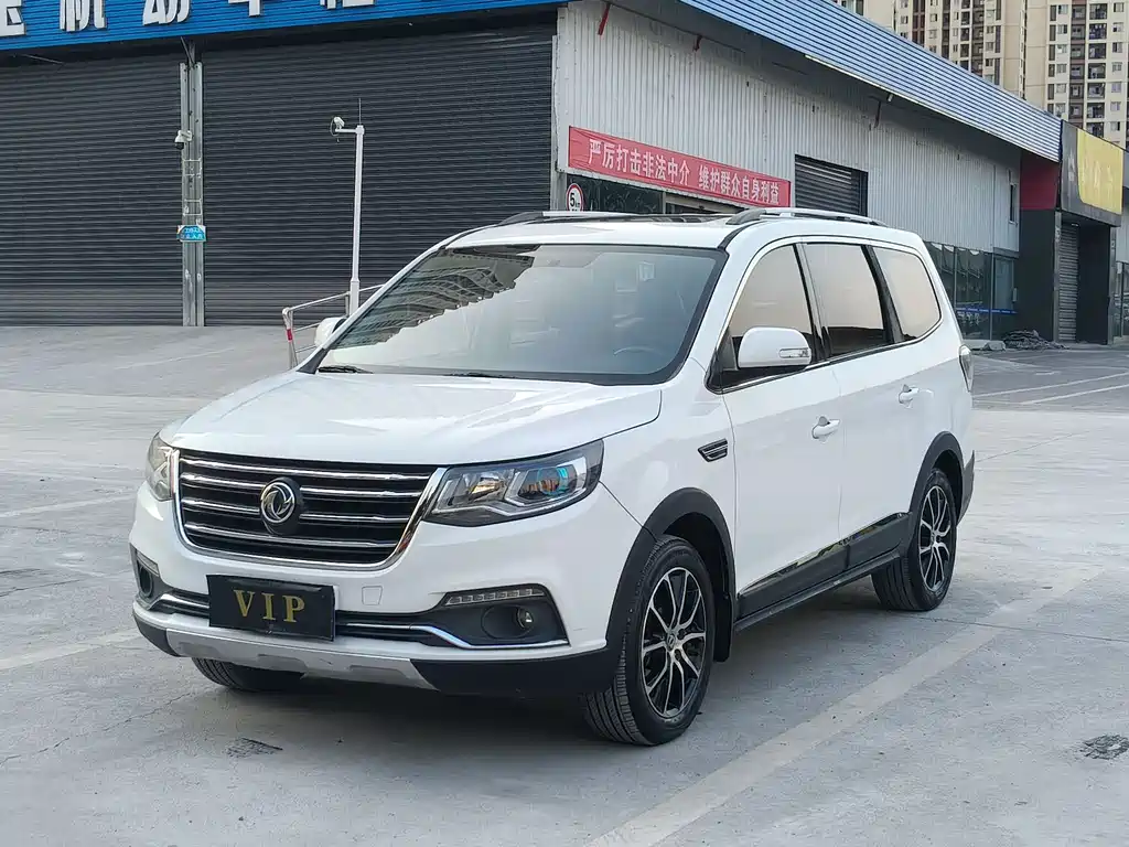 Forthing SX6 1.6L Manual Luxury Type, фото 3