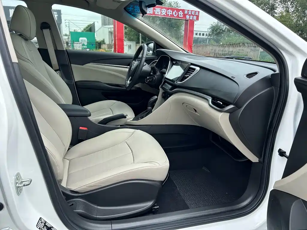 Buick Excelle — миниатюра 9