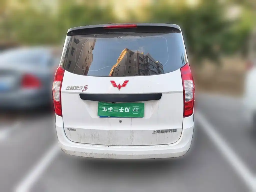 Wuling Hongguang — миниатюра 5