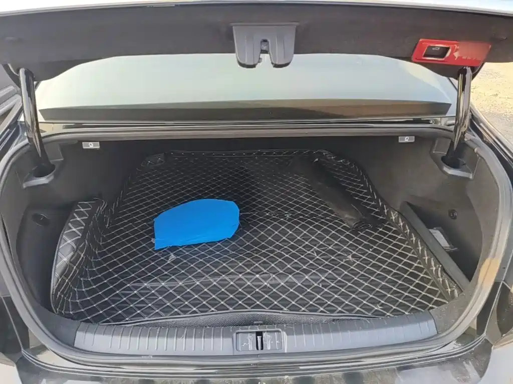 Volkswagen Magotan PHEV — миниатюра 19