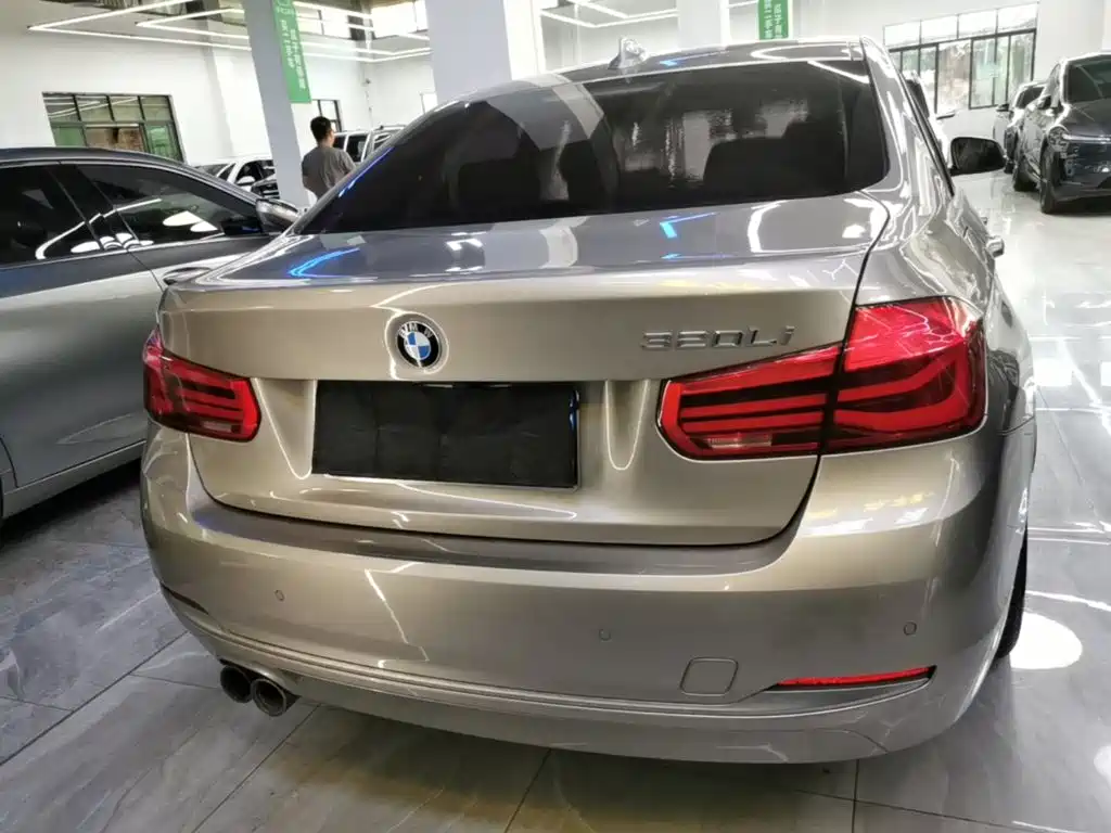 BMW 3 Series — миниатюра 6