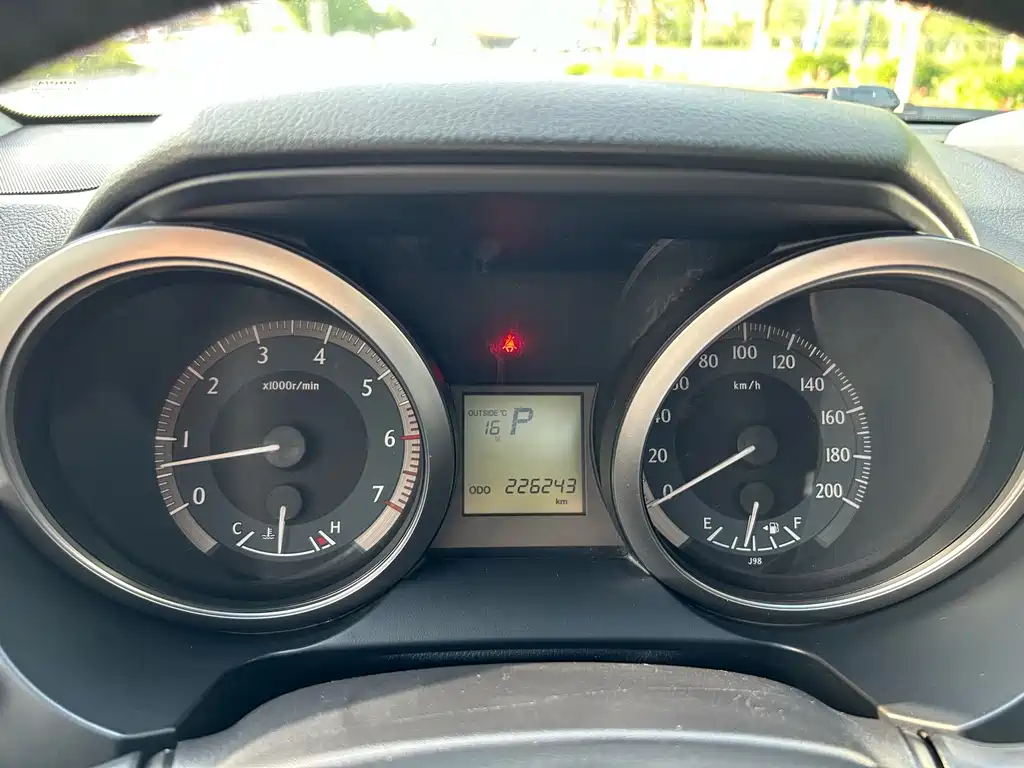 Toyota Prado — миниатюра 5