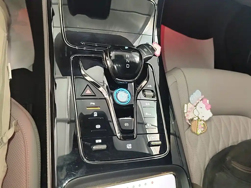 BYD Han — миниатюра 14