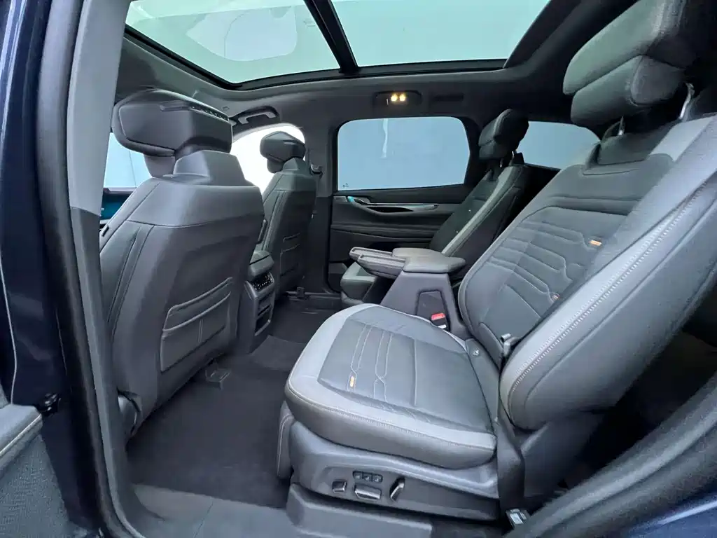 Ford Edge — миниатюра 6