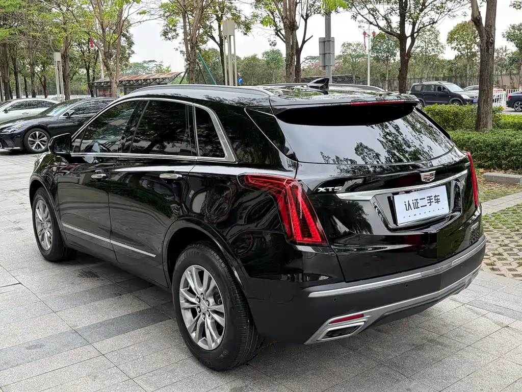 Cadillac XT5 2021 2.0T Luxury