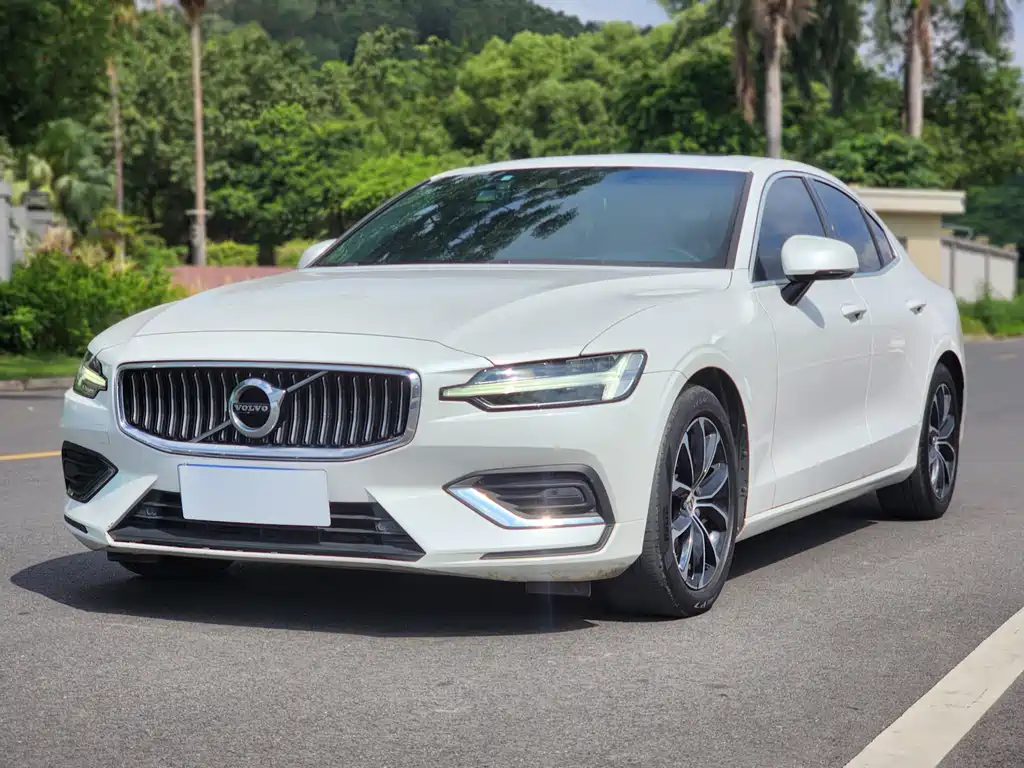 Volvo S60 2021