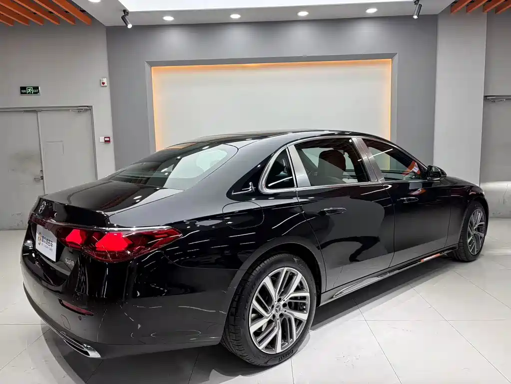 Mercedes-Benz E-Class E 2024 E 300 L Fashion