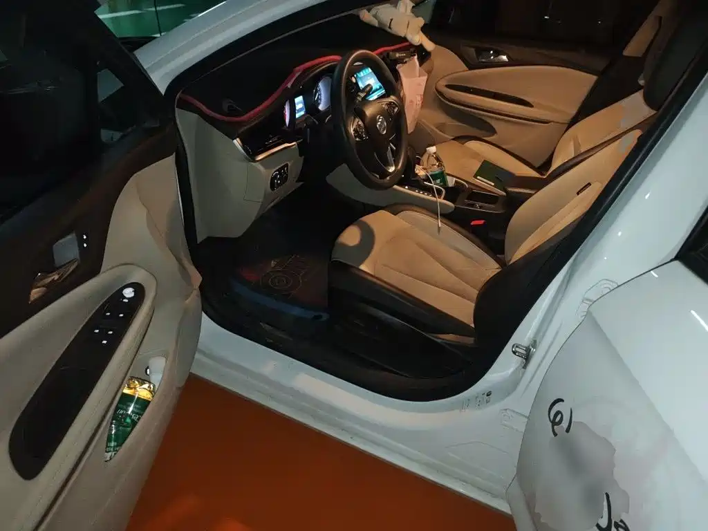 Buick Verano — миниатюра 14