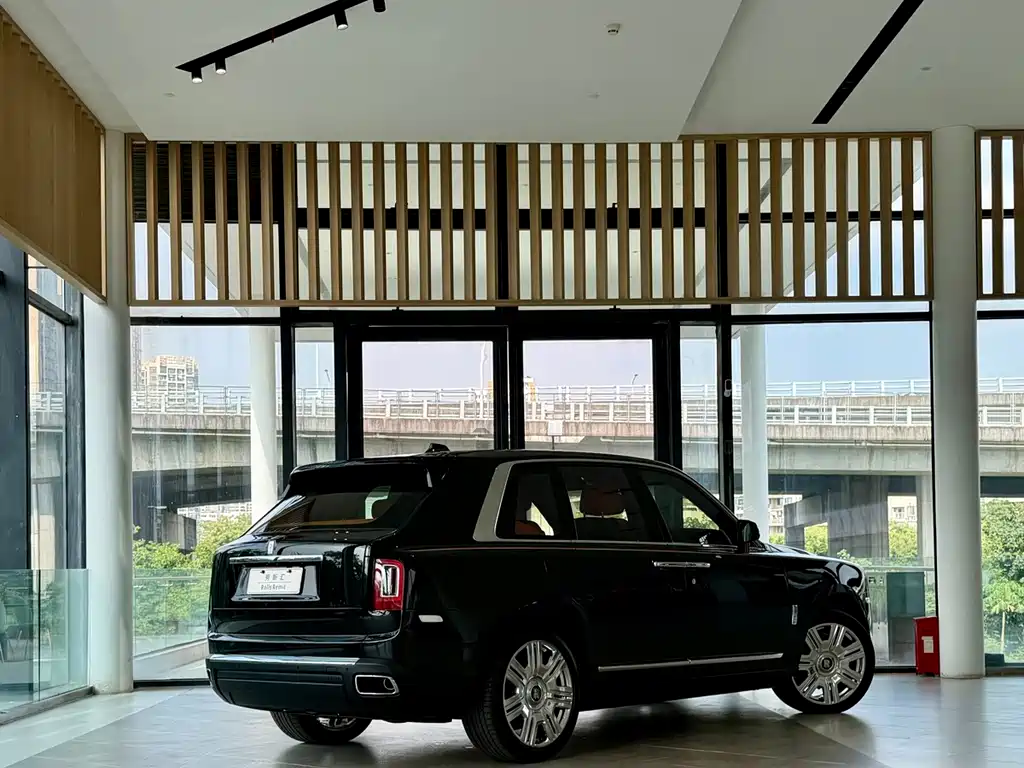 Rolls-Royce Cullinan — фотографии объявления, Фото 4