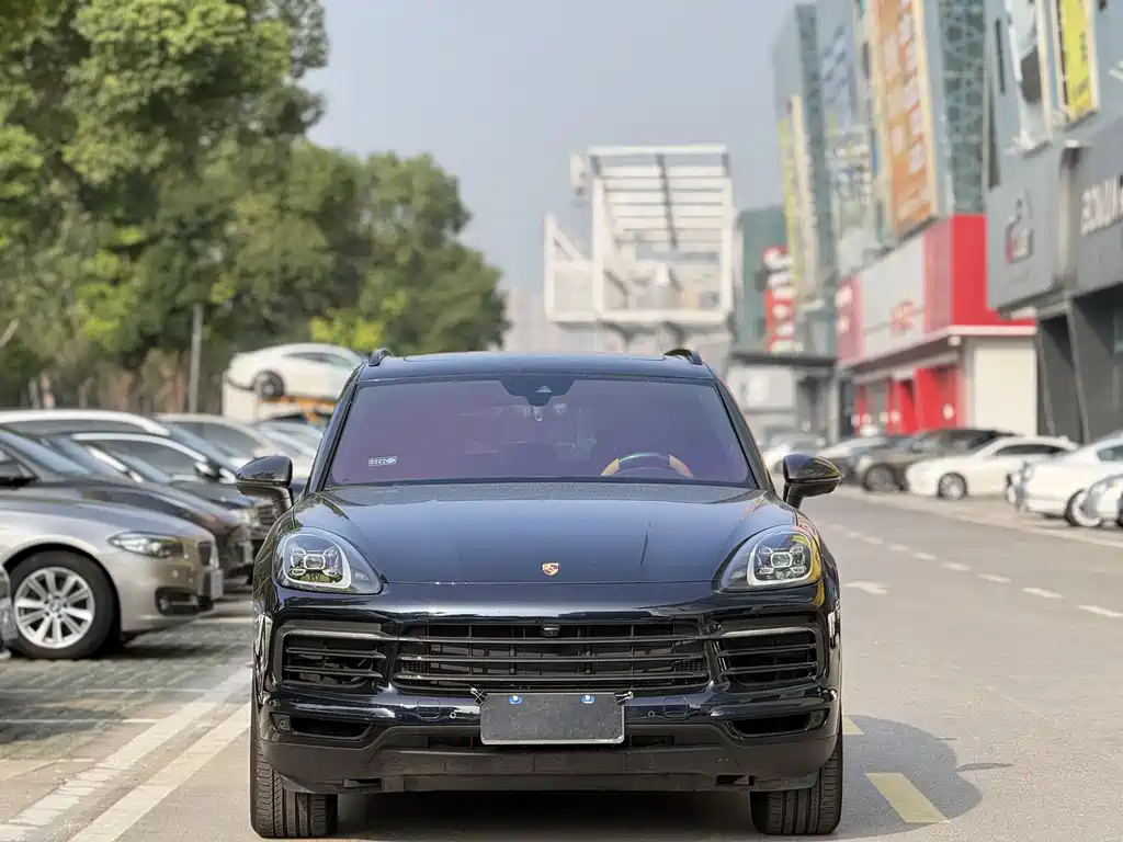 PORSCHE CAYENNE