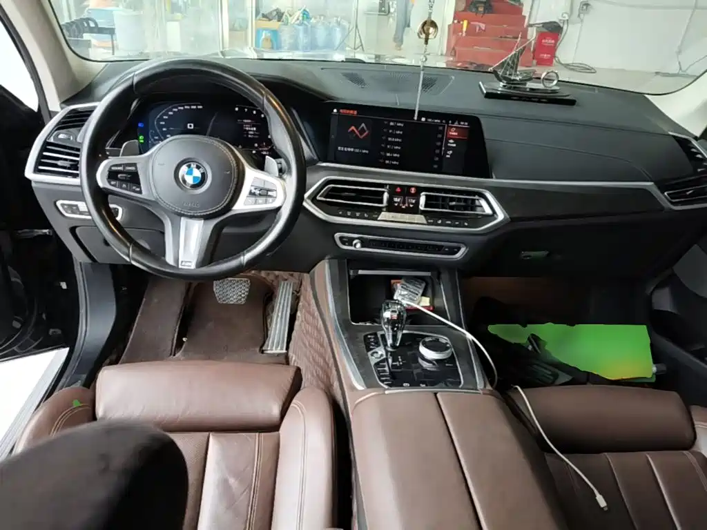 BMW X5 (Import) — миниатюра 10