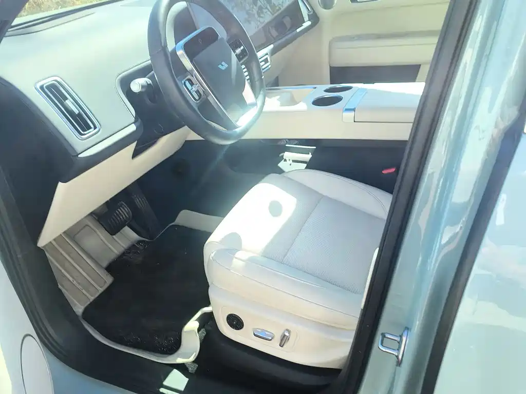Li Auto Li L6 — миниатюра 4