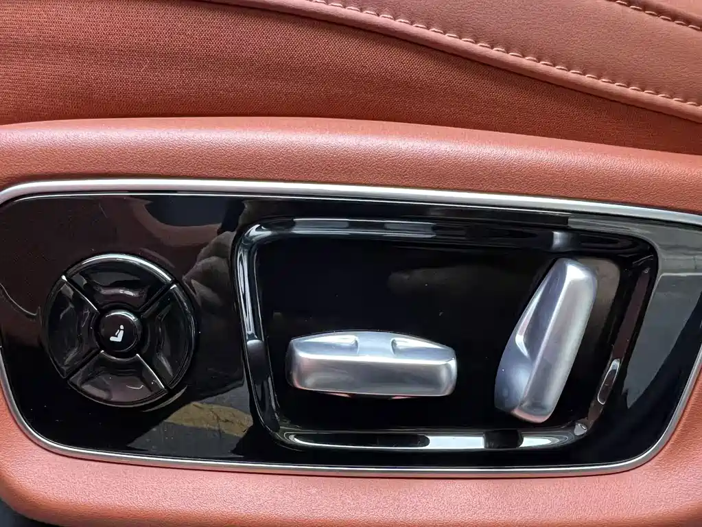 Li Auto Li L7 — миниатюра 8