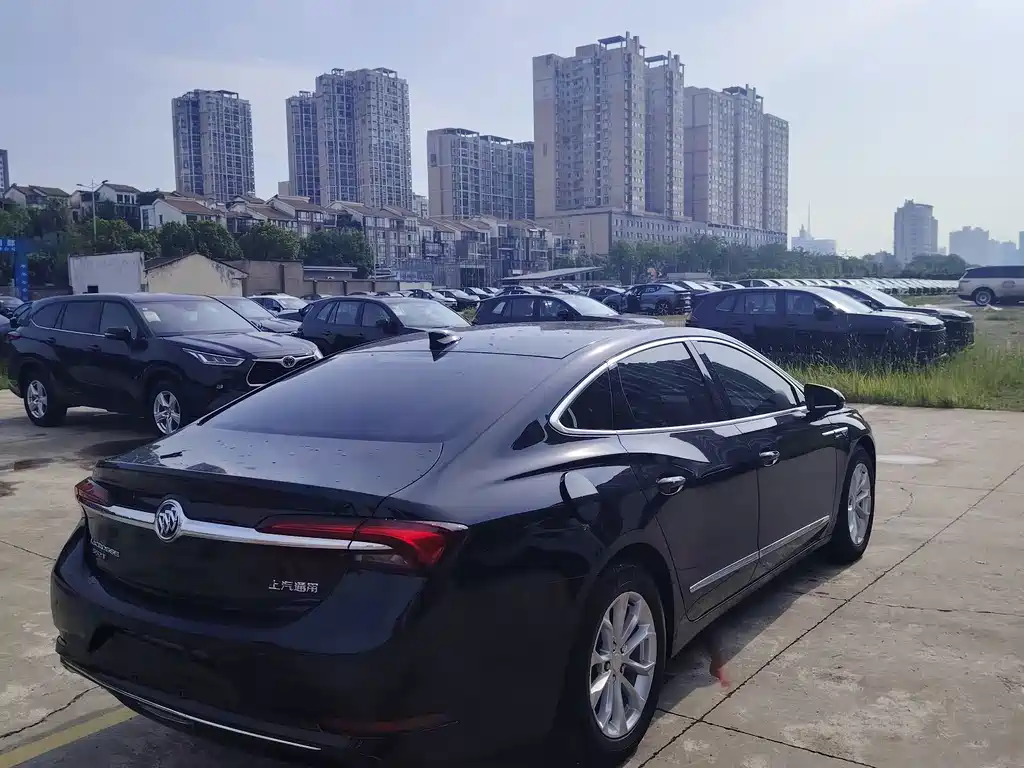 Buick LaCrosse — миниатюра 7