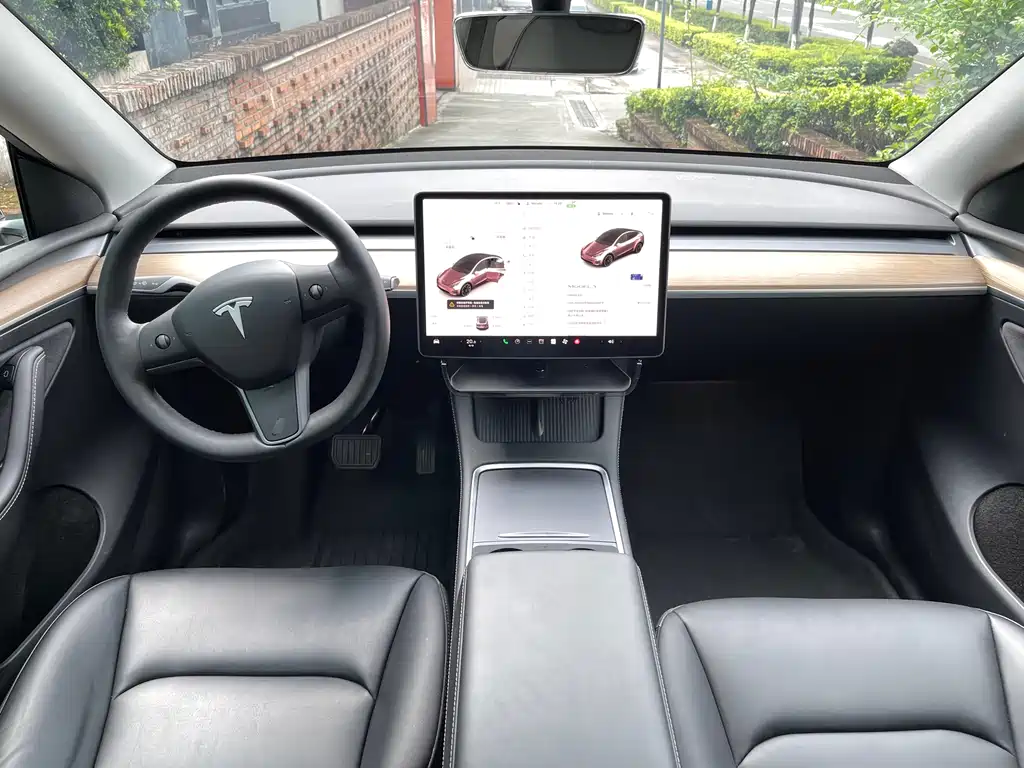 Tesla Model Y — фотографии объявления, Фото 13