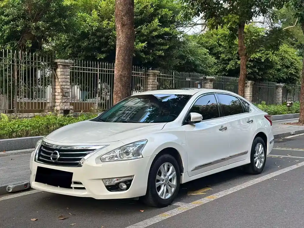 NISSAN TEANA