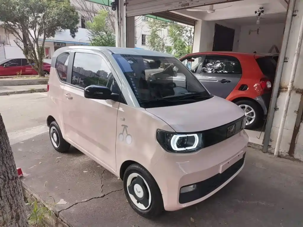 Wuling MINIEV — миниатюра 4