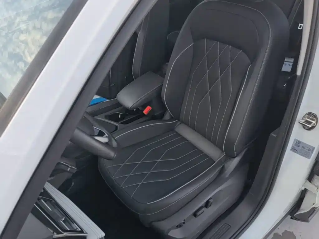 Volkswagen Tiguan L — миниатюра 15