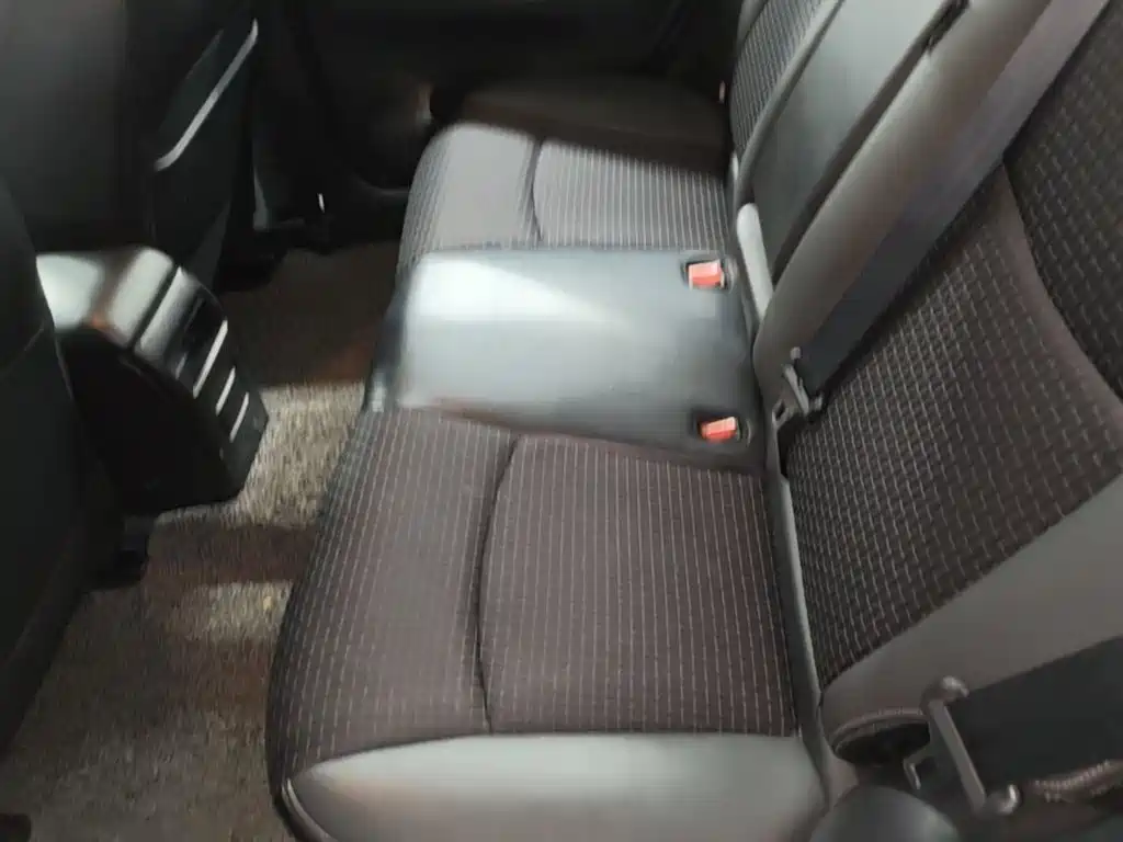 Nissan Tiida — миниатюра 17