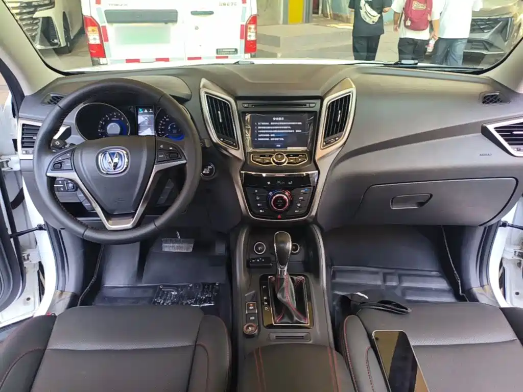 Changan CS75 — миниатюра 10